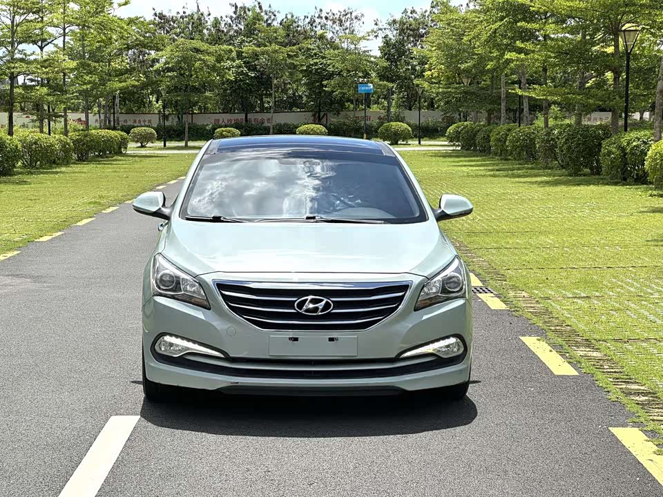 Hyundai Name picture