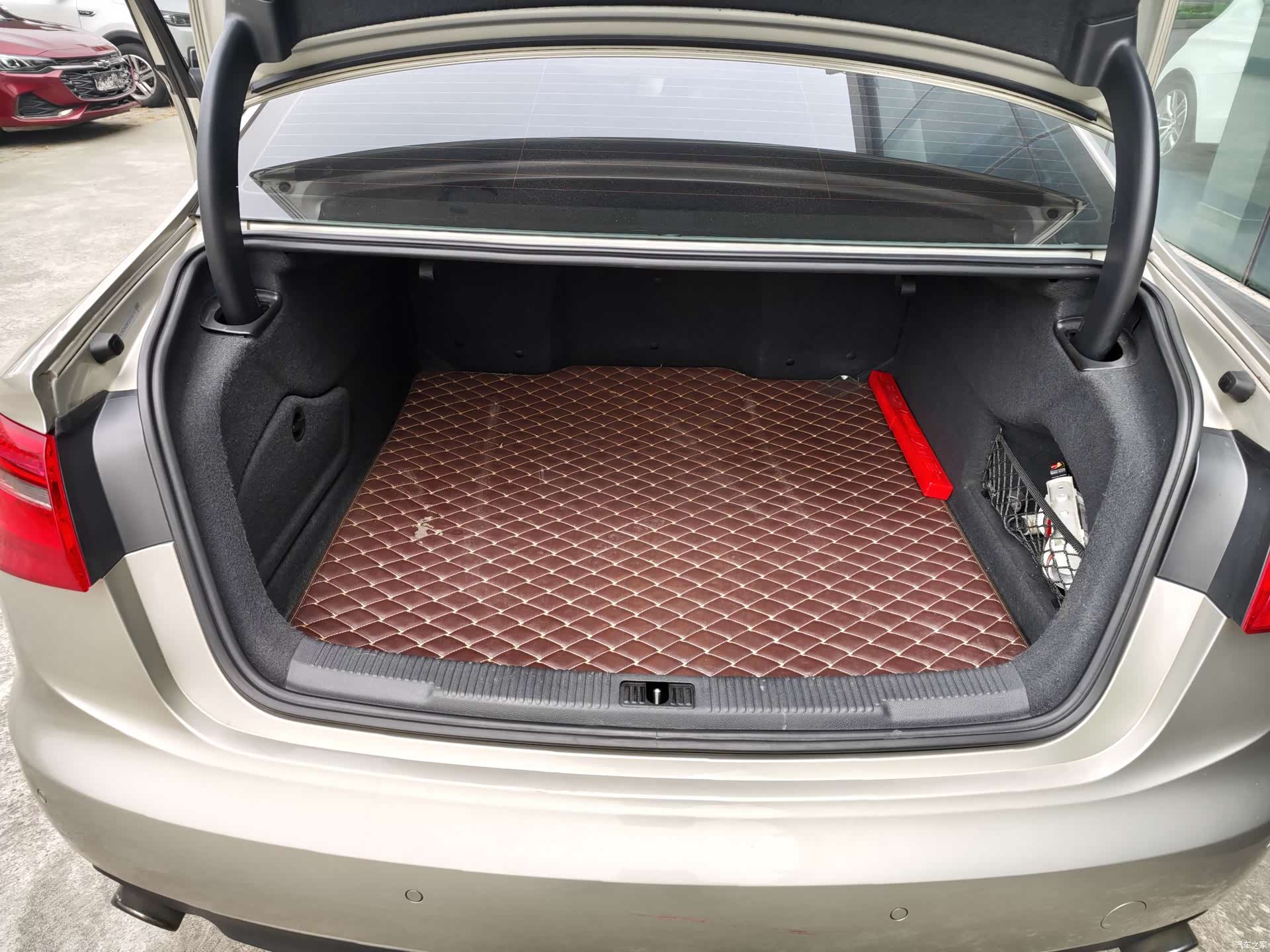 Audi A6L, 2016 14