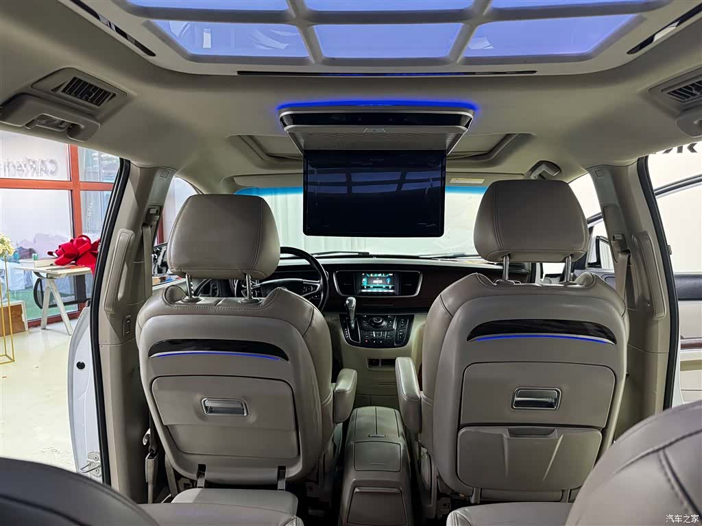 Buick GL8, 2019 30