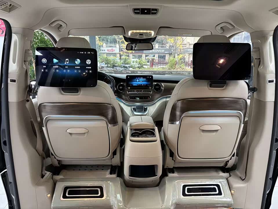 Mercedes-Benz V-class