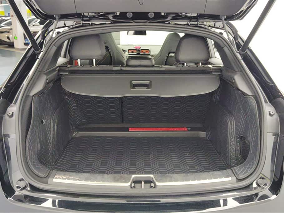 Lynk & Co 02 Hatchback