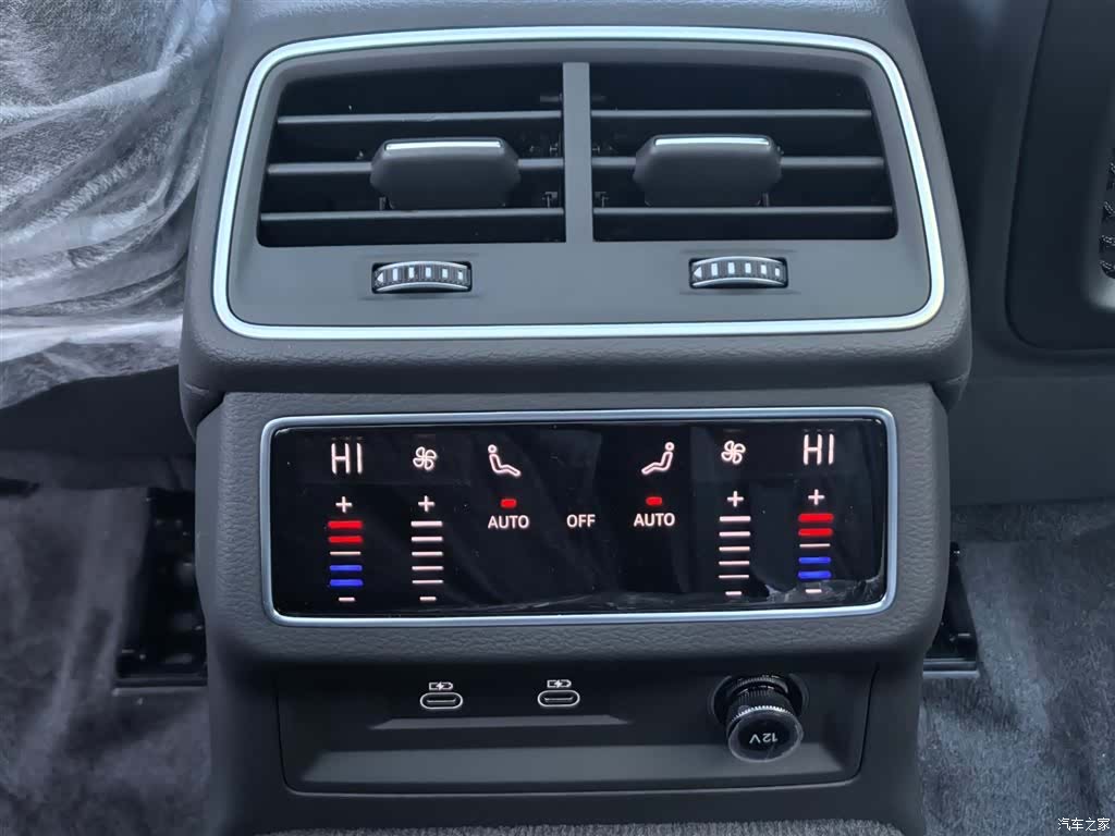 Audi A6L, 2025 12