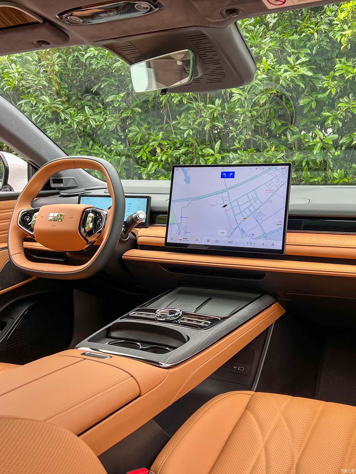 Geely 8, 2025 12