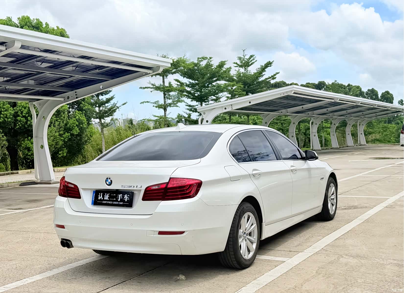 BMW 5 Series, 2015 все фото