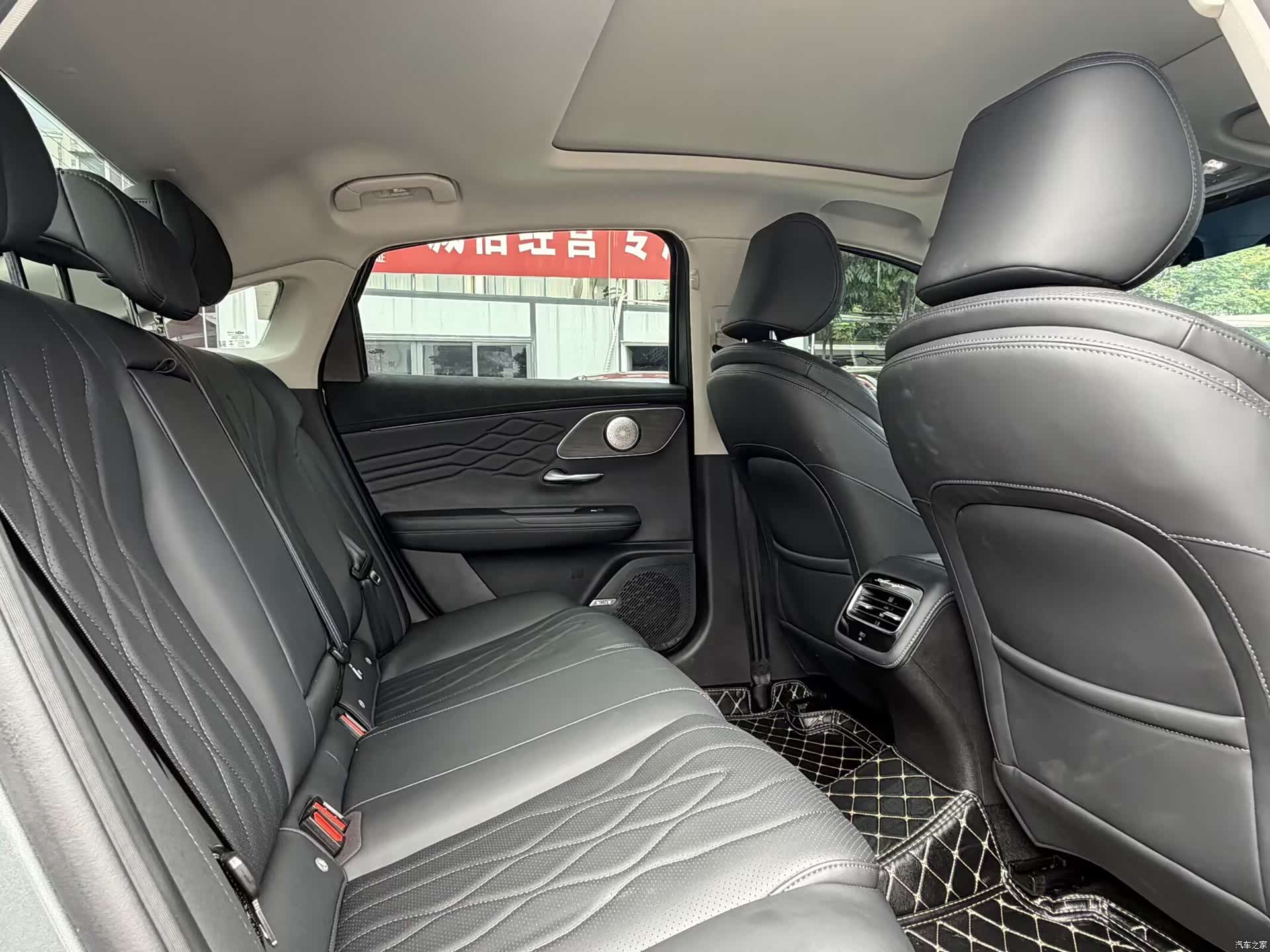 Chery Arrizo 8, 2025 16