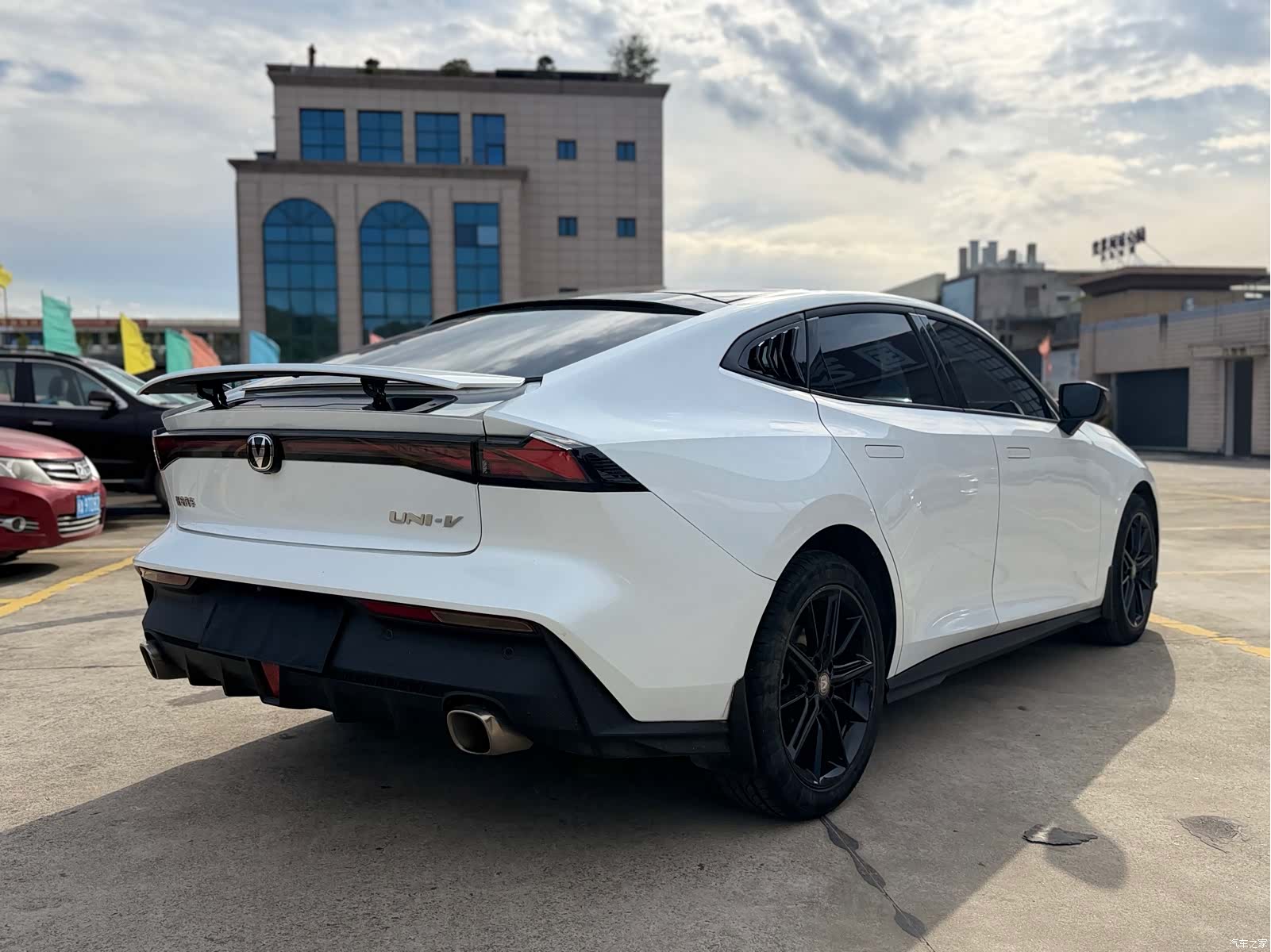 Changan UNI-V, 2022 все фото