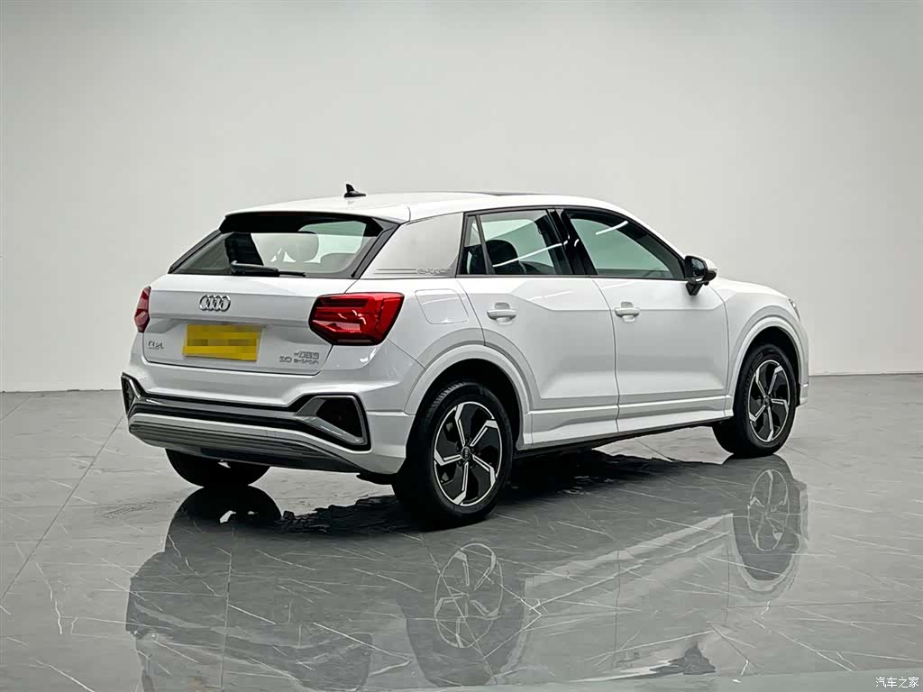 Audi e-tron, 2022 6