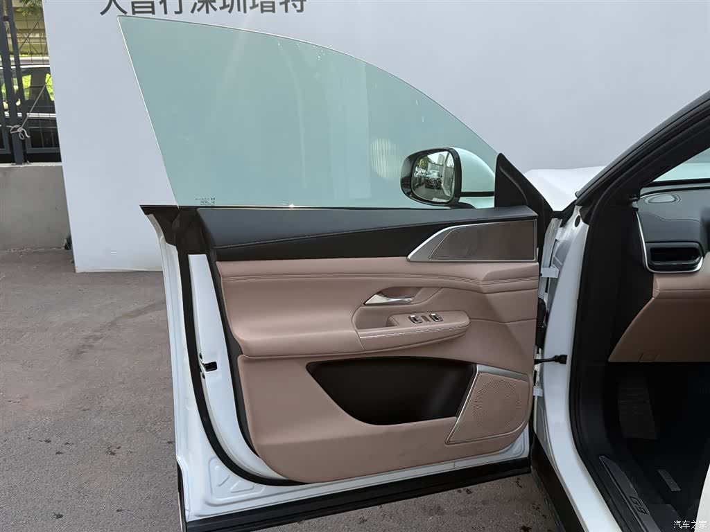 Xpeng G9, 2025 17