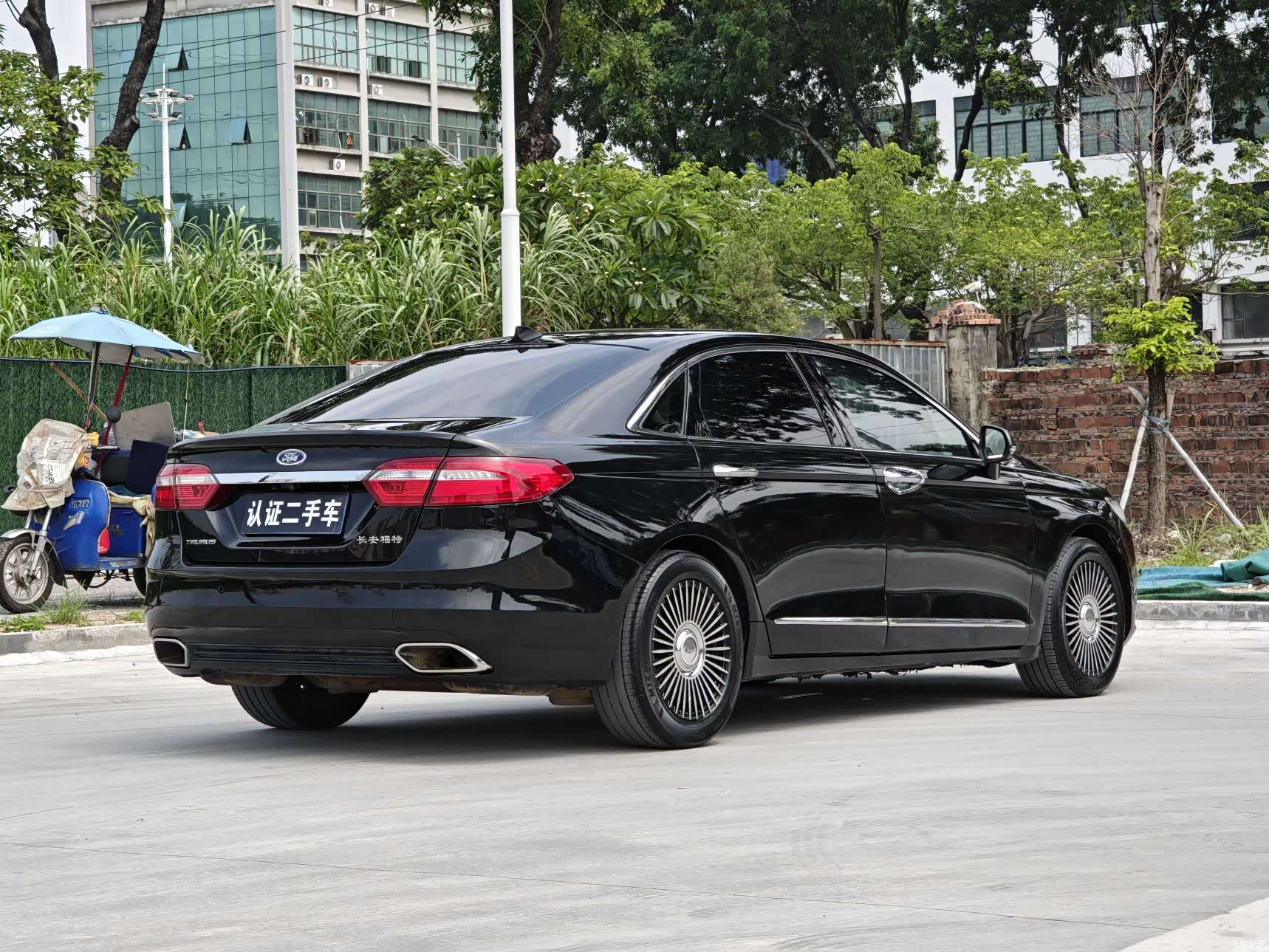 Ford Taurus, 2016 7
