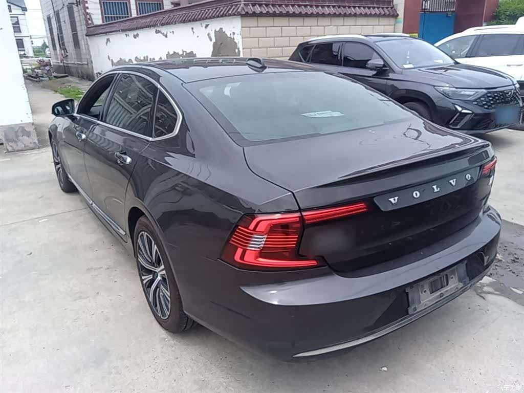 Volvo S90, 2022 все фото