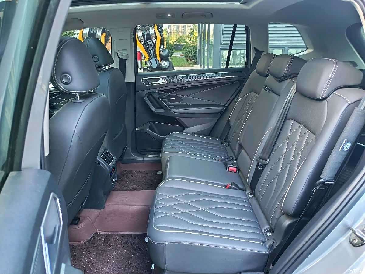 Volkswagen Tiguan L, 2022 12