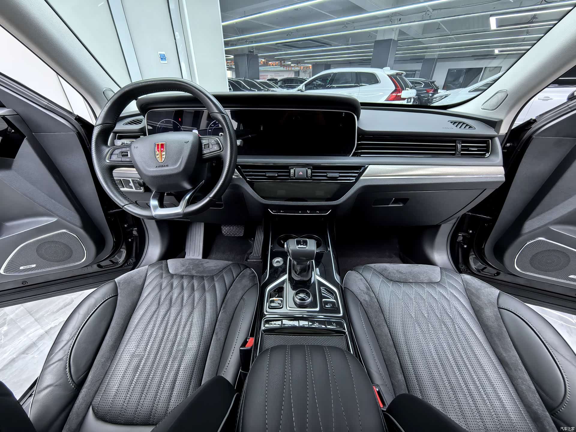 Hongqi HS5, 2022 все фото