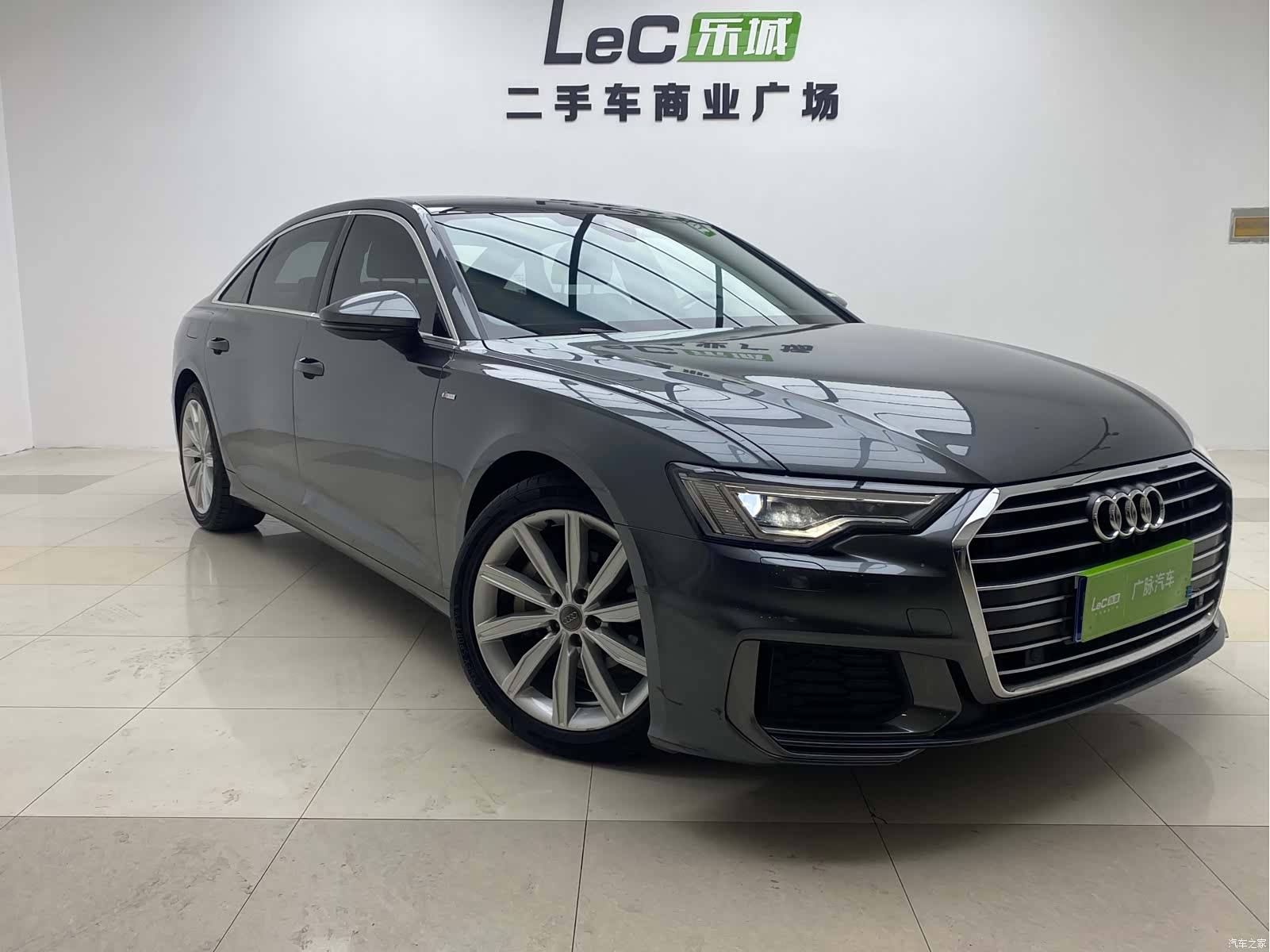 Audi A6L, 2022 3