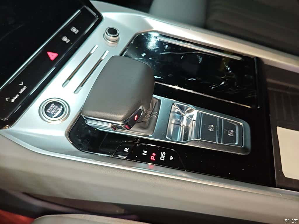 Audi Q6, 2023 14