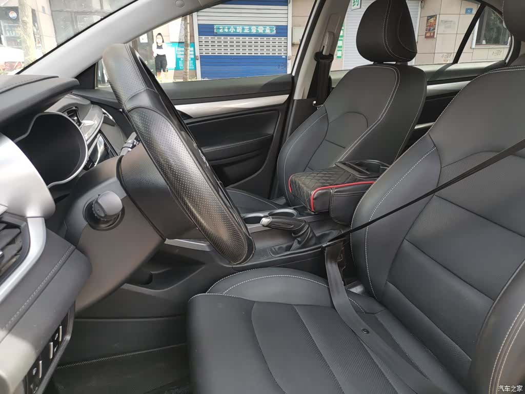 Geely Emgrand, 2020 8