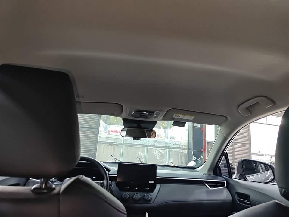 Toyota Corolla Sharp amplifier