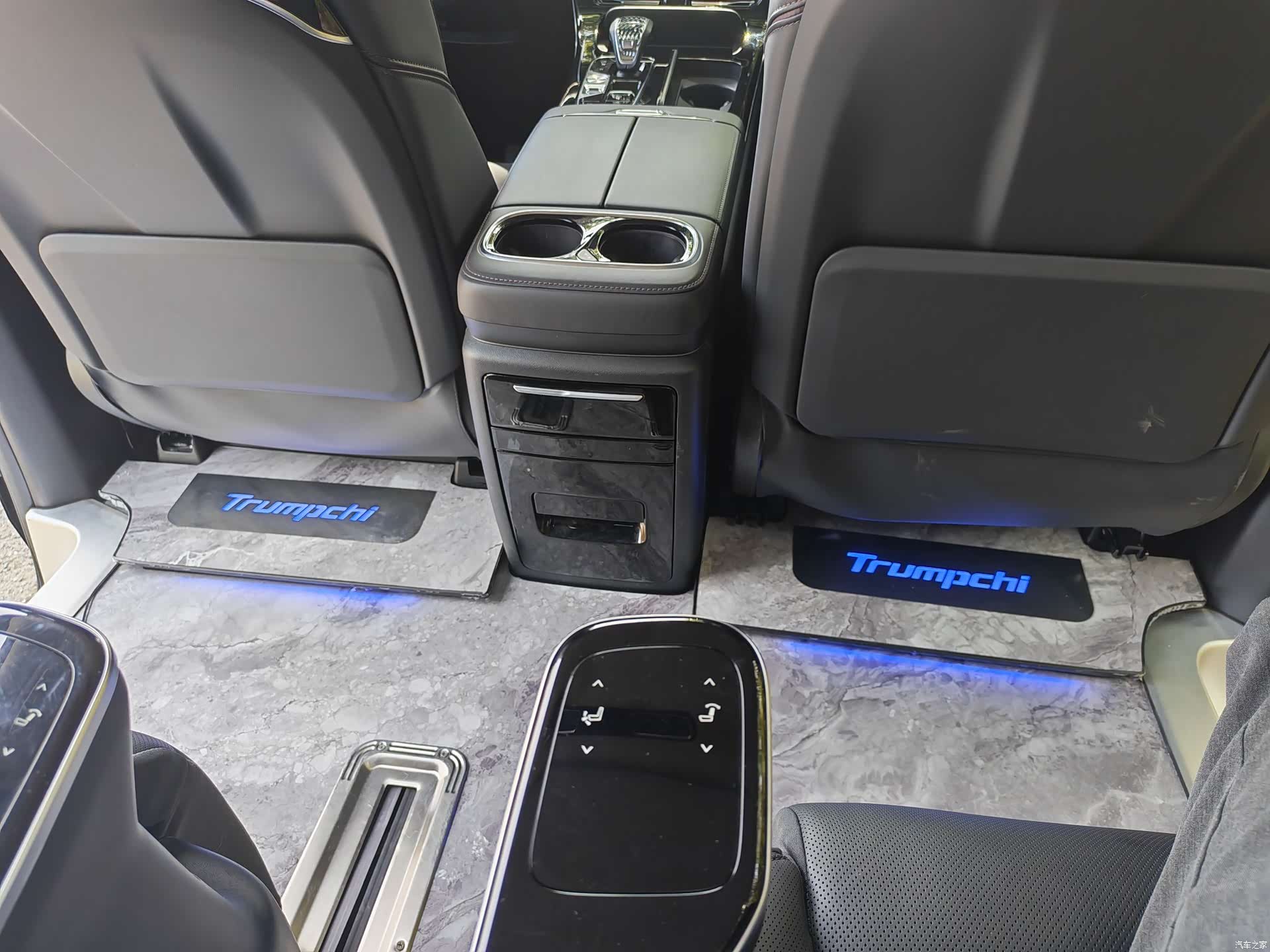 Trumpchi M8, 2023 12