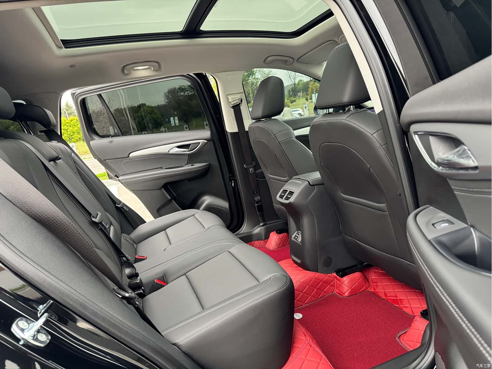 Buick Envision Plus, 2025 13