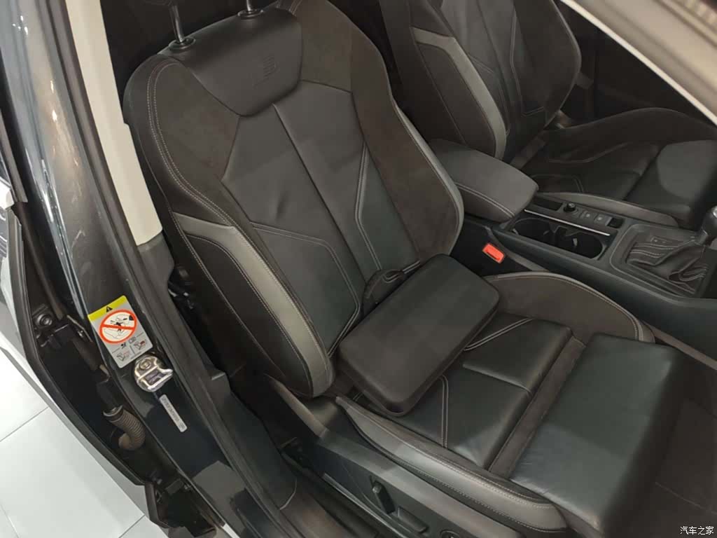 Audi Q3, 2021 25