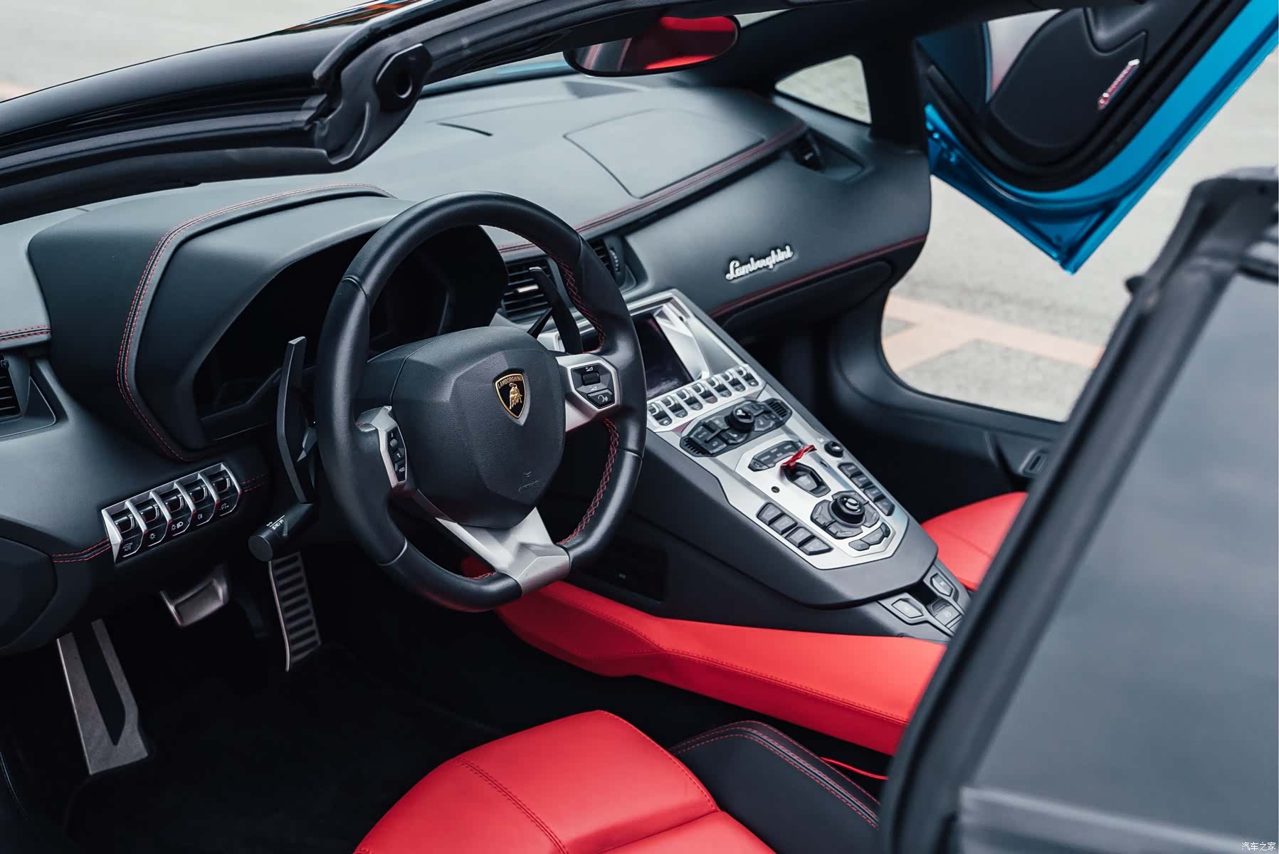 Lamborghini Aventador, 2019 16