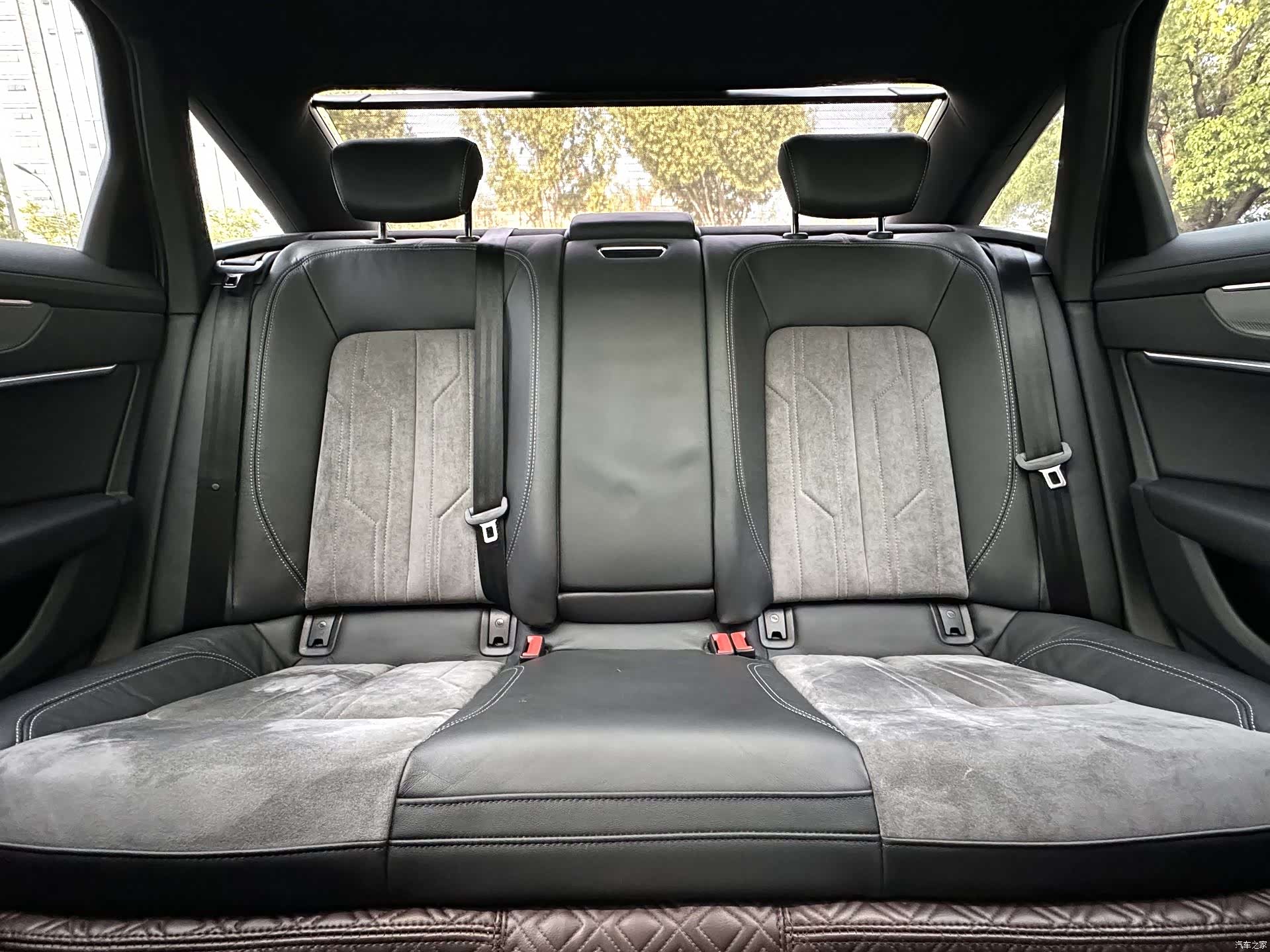 Audi A6L, 2020 26