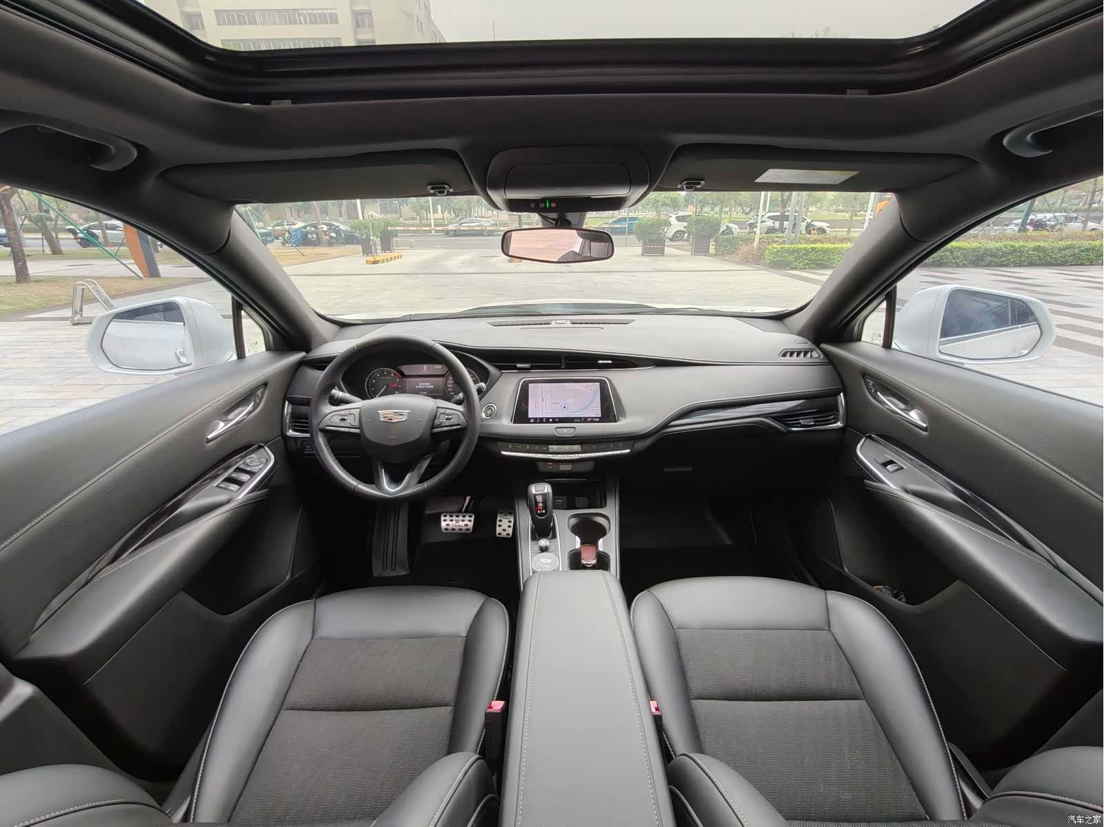 Cadillac XT4, 2019 11