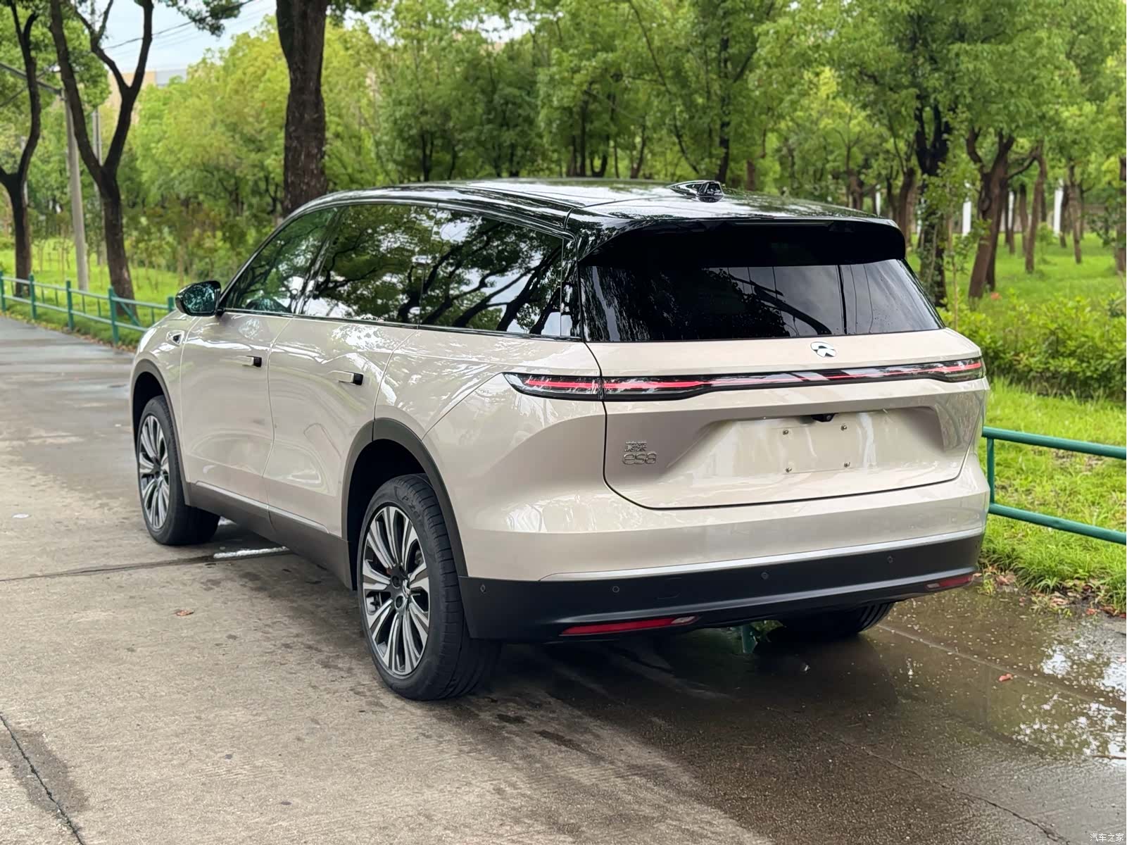 NIO ES8, 2023 4