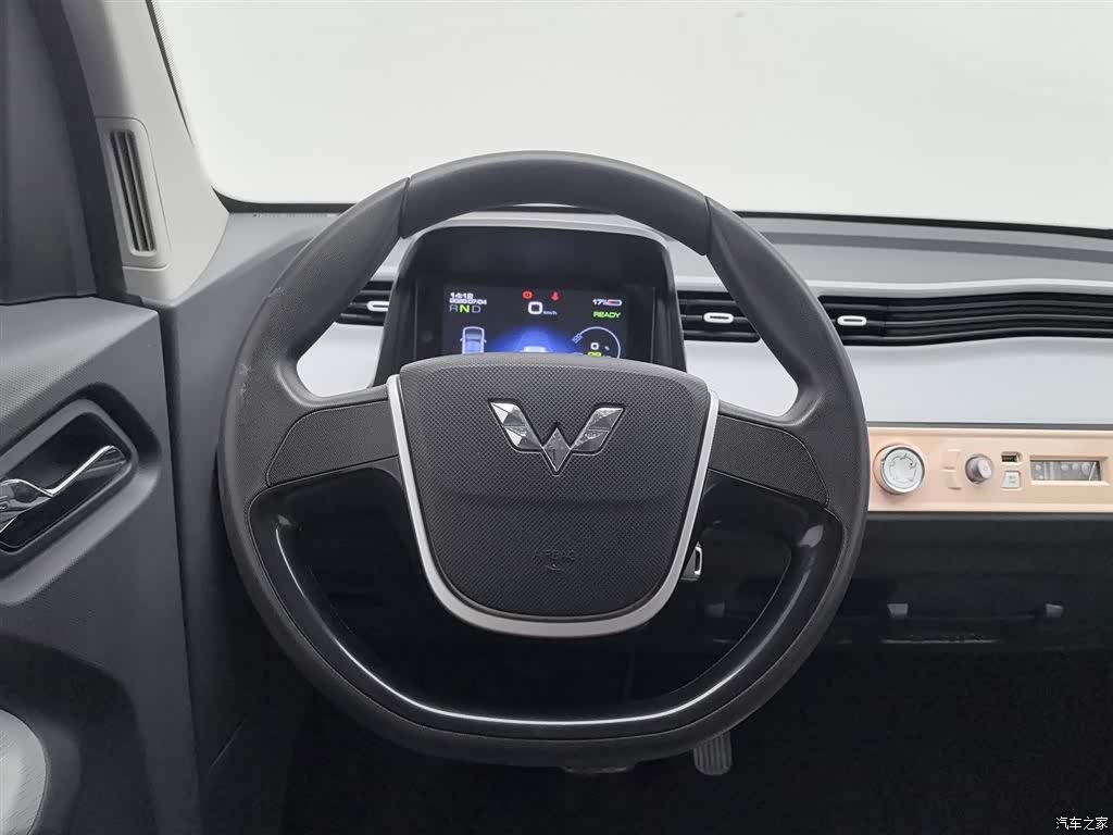 Wuling MINIEV, 2021 11
