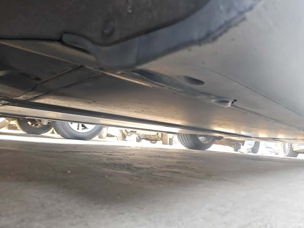 Tesla Model Y, 2021 17