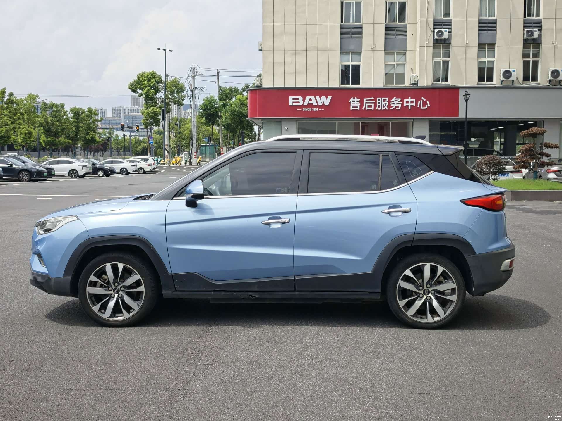 JAC iEVS4, 2019 3