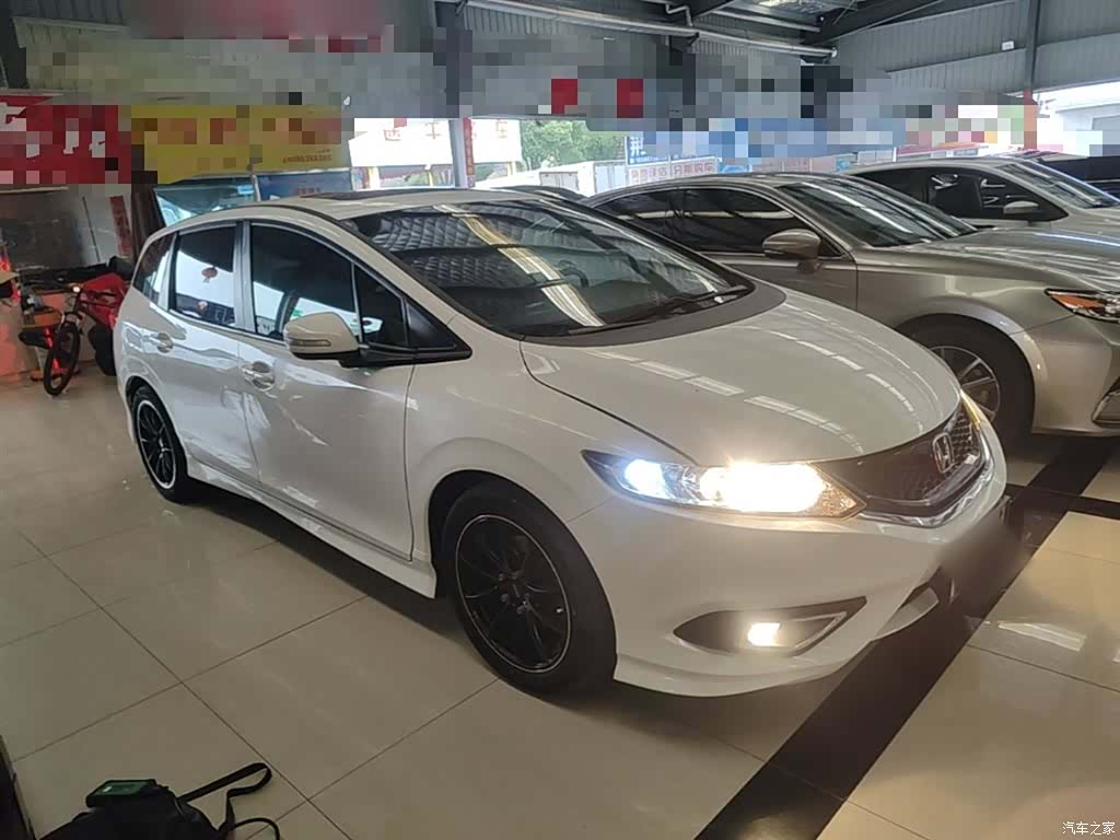 Honda Jade, 2015 4