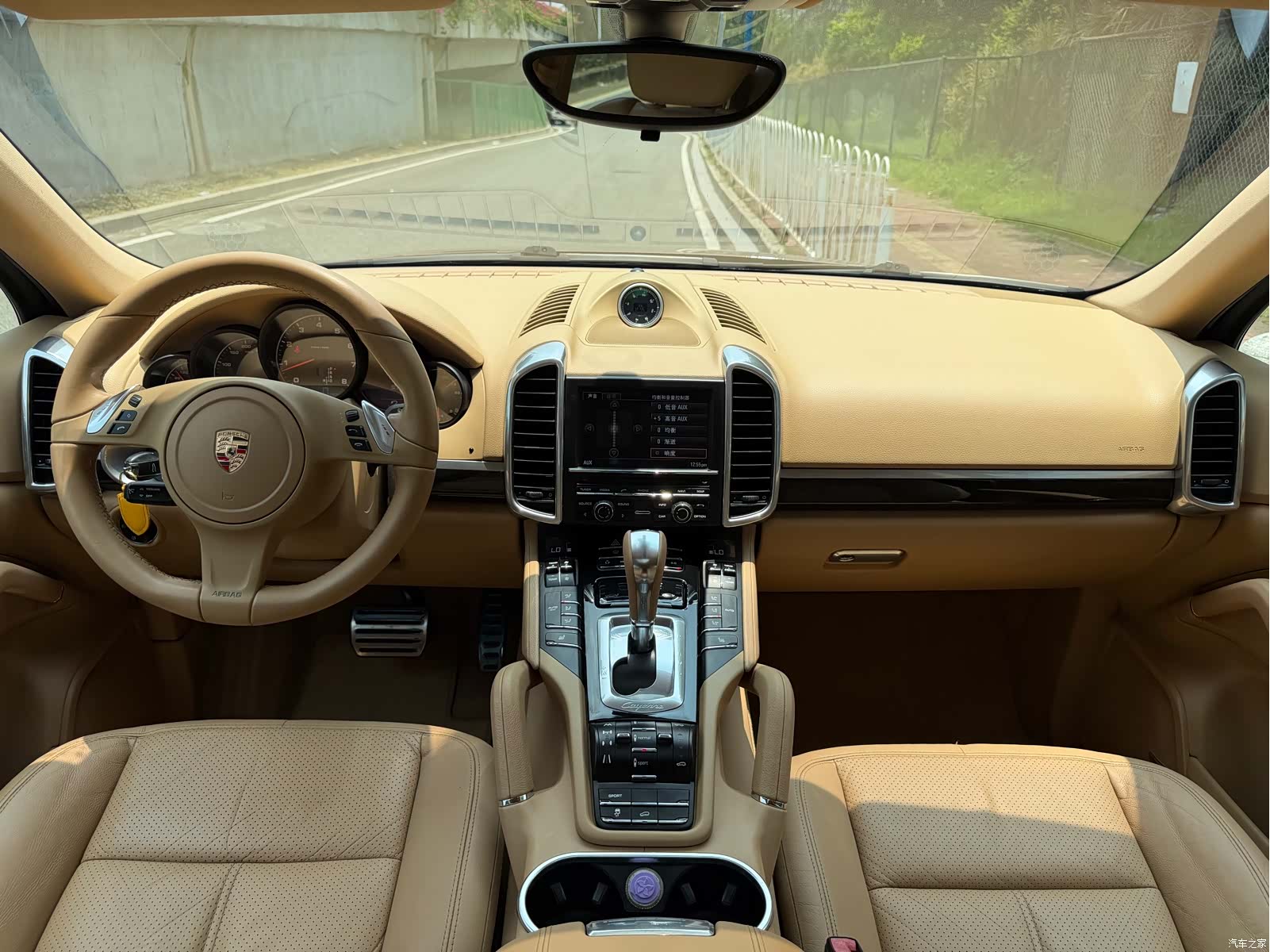 Porsche Cayenne, 2012 17