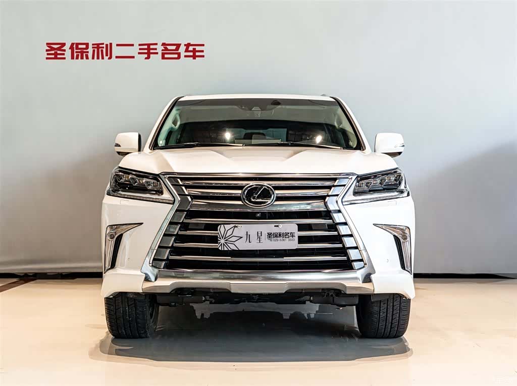 Lexus LX, 2022 2