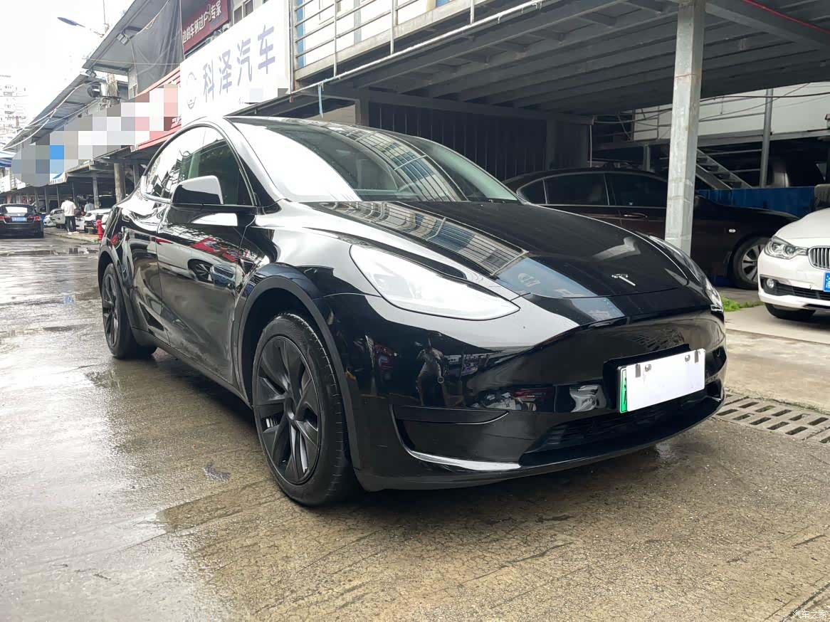 Tesla Model Y, 2024 3