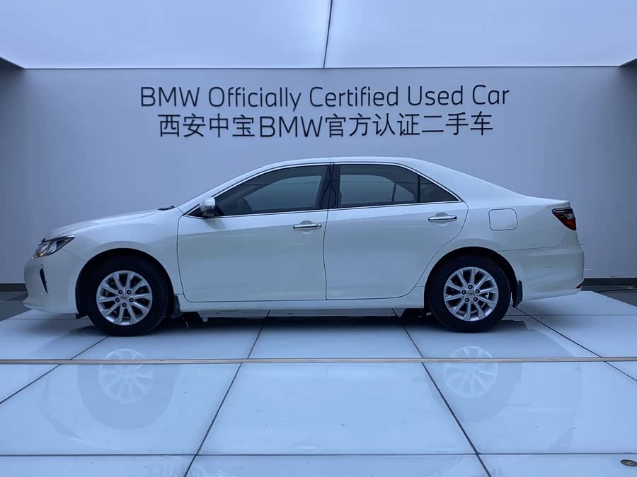 Toyota Camry 2015, фото 3