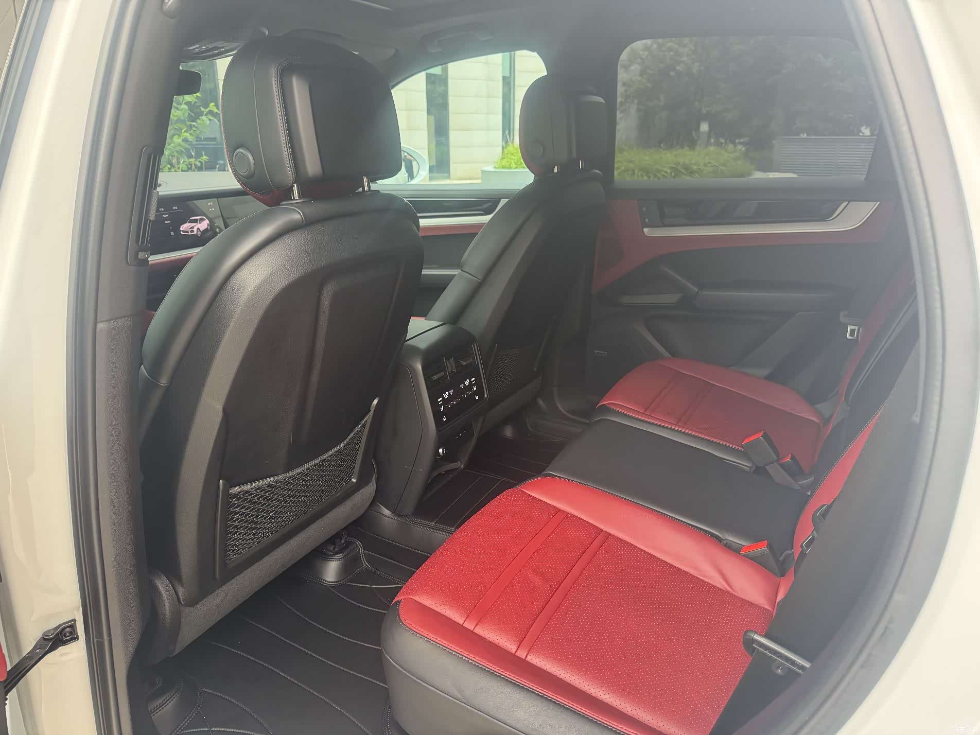 Porsche Cayenne, 2024 16