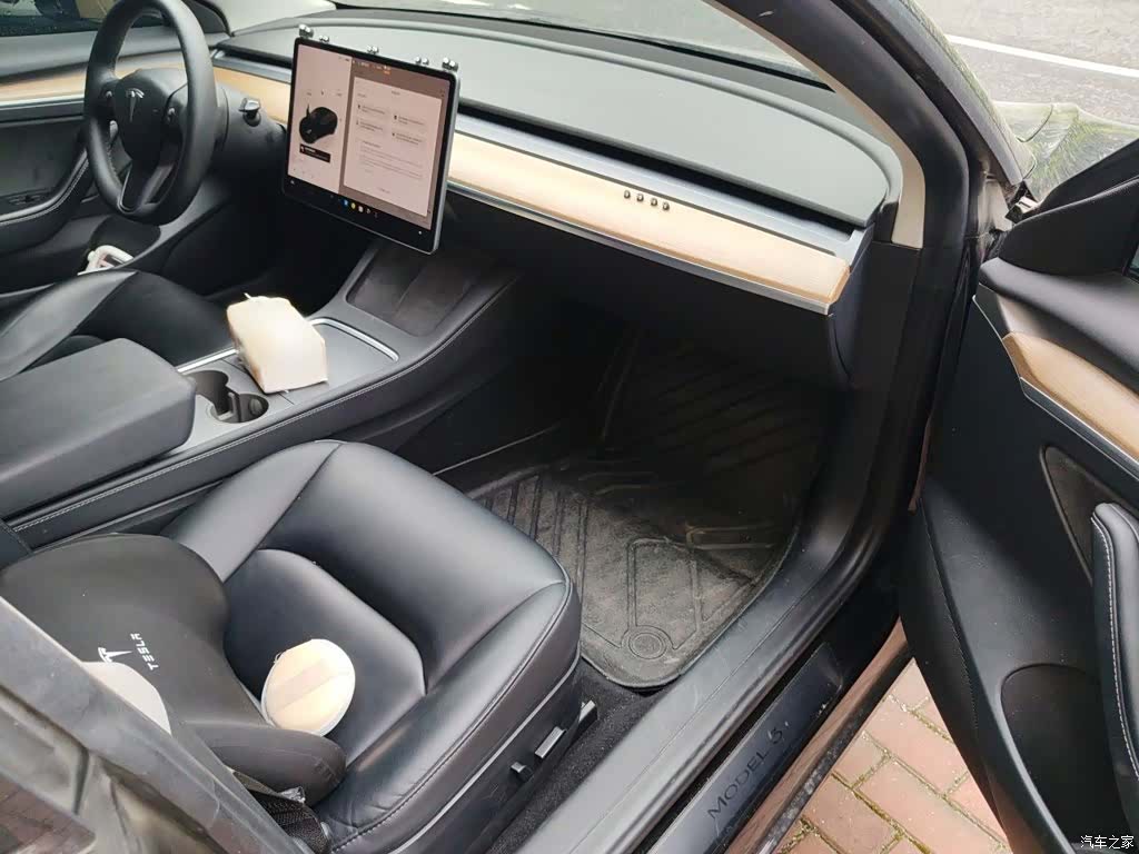 Tesla Model 3, 2023 20