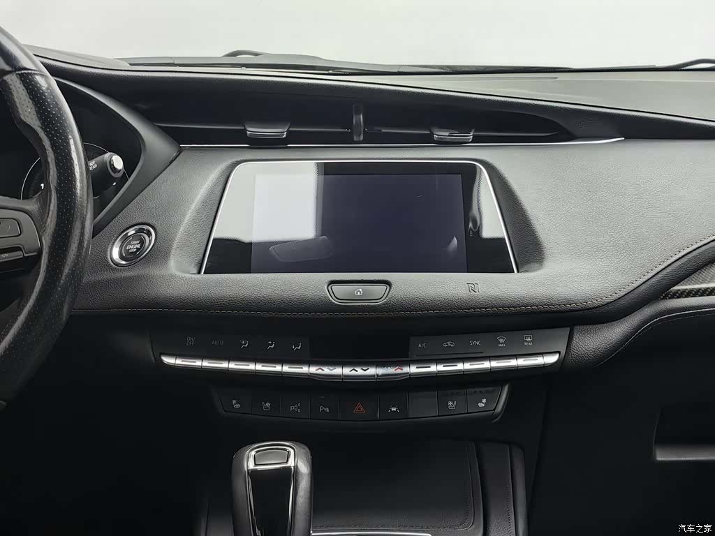 Cadillac XT4, 2018 12