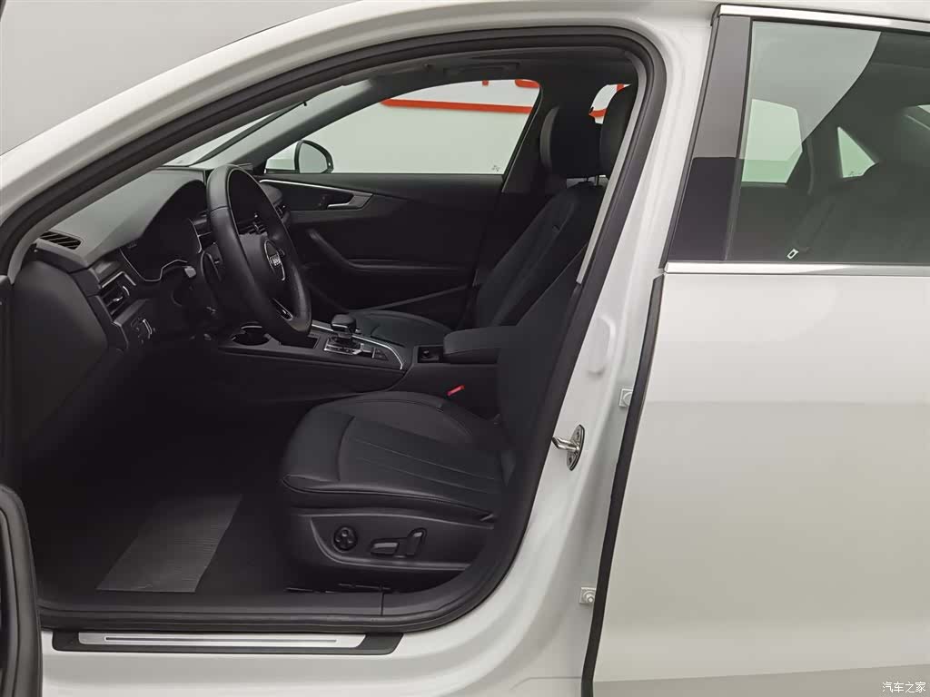 Audi A4L, 2022 10