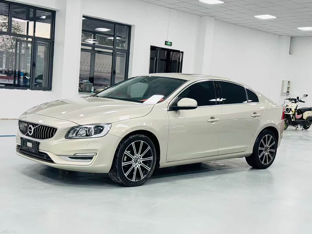 Volvo S60