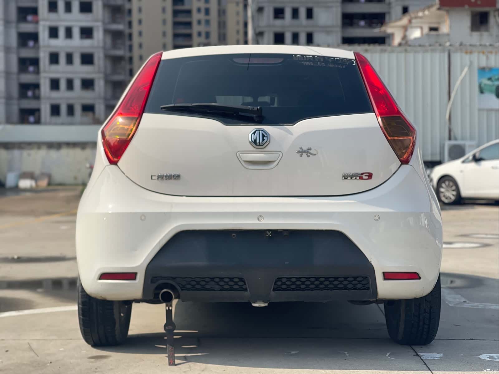 MG 3, 2014 13