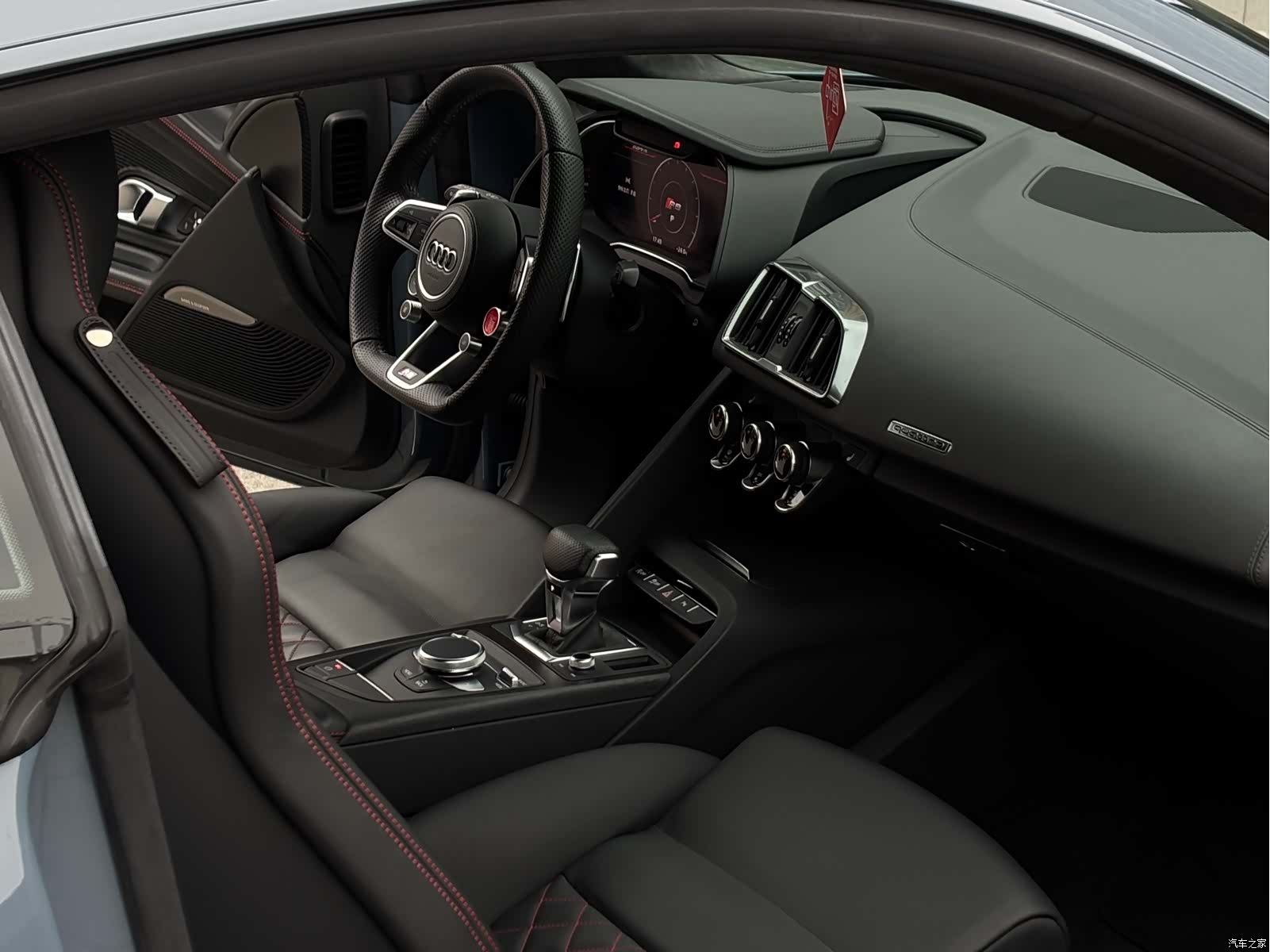Audi R8, 2022 9