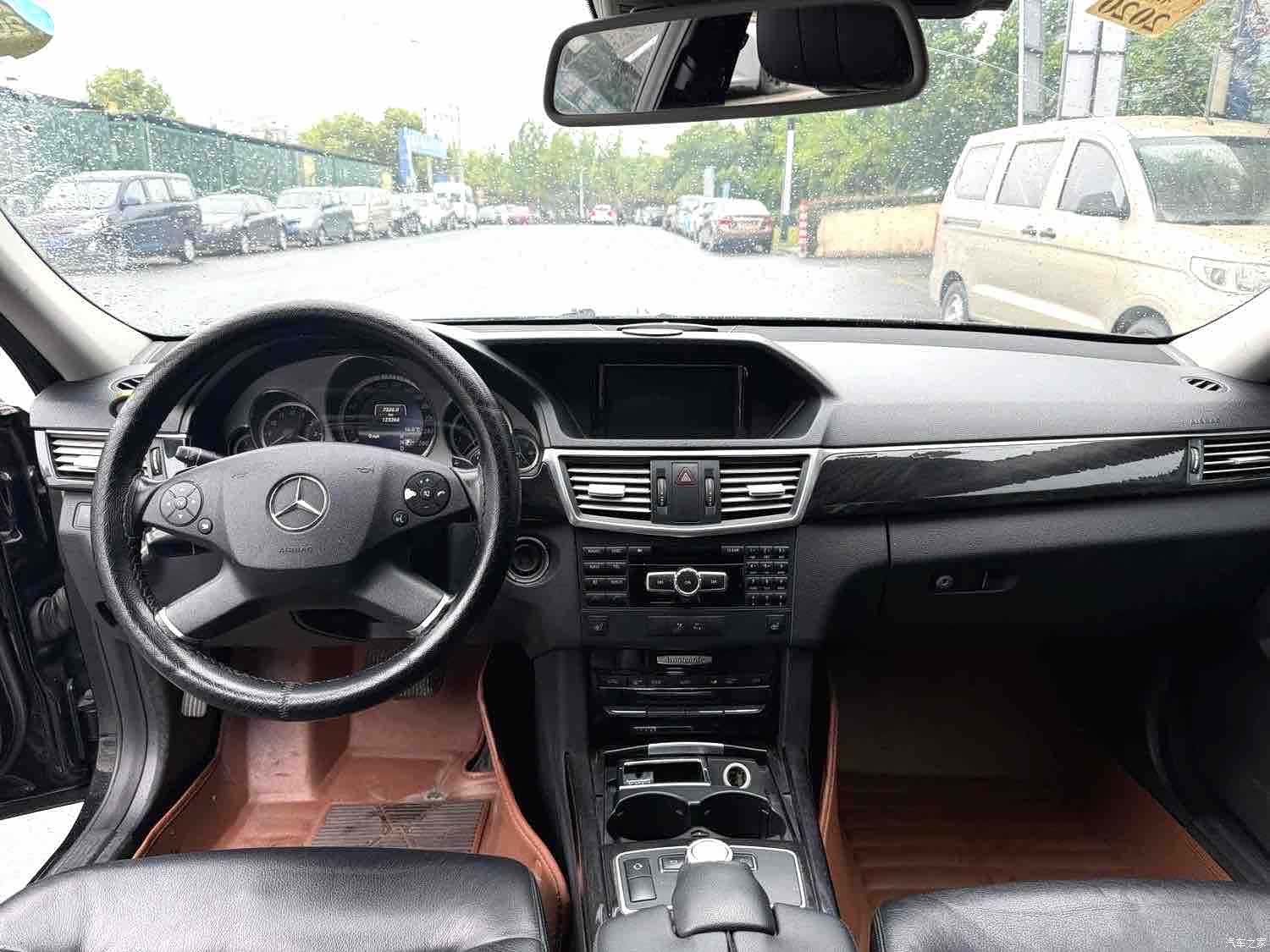 Mercedes-Benz E-Class, 2013 9