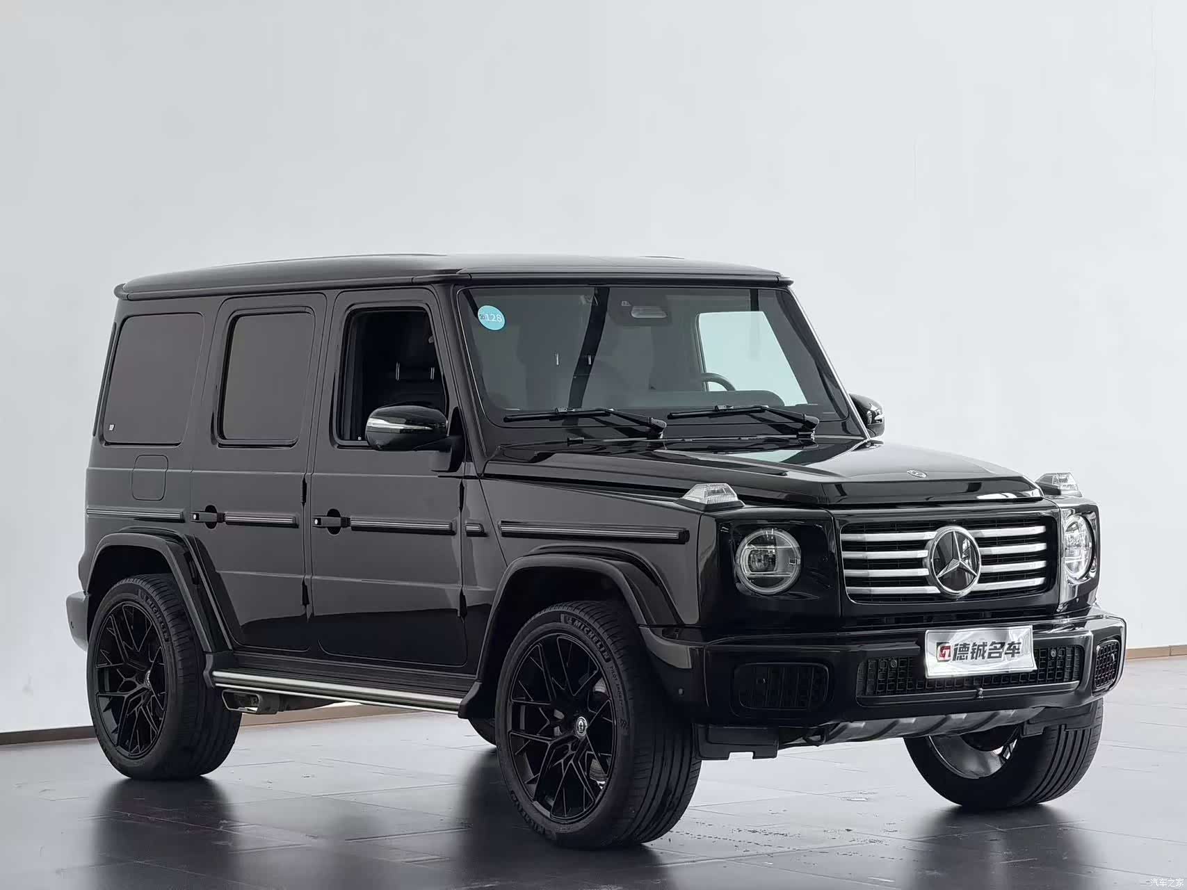 Mercedes-Benz G-Class, 2025 3
