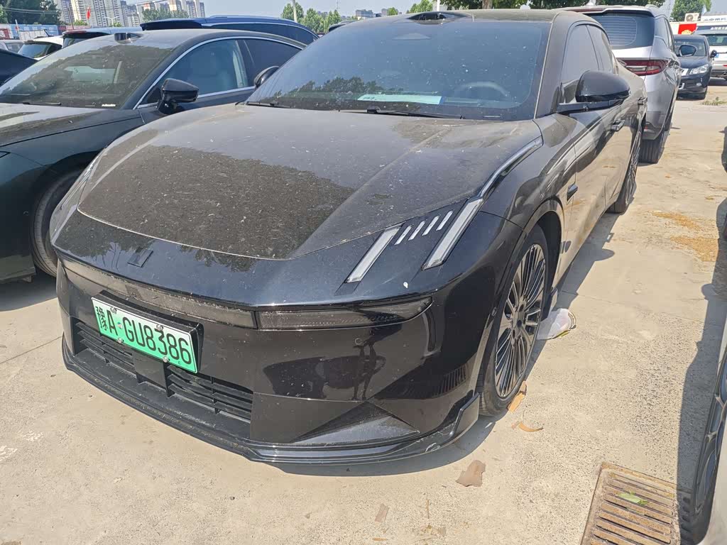 Lynk & Co 10