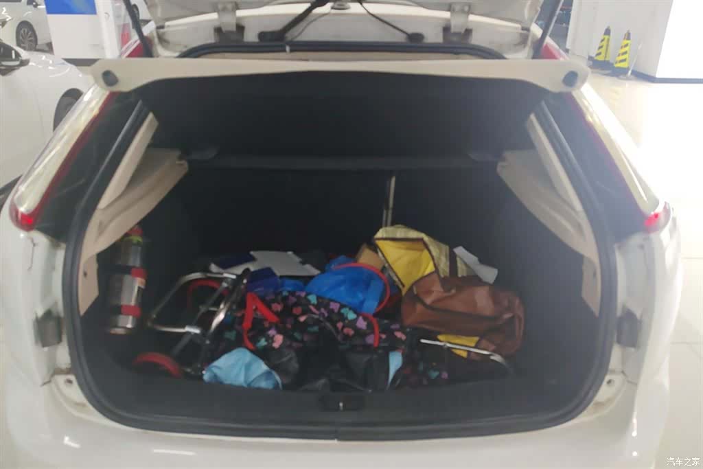 Ford Focus, 2011 4