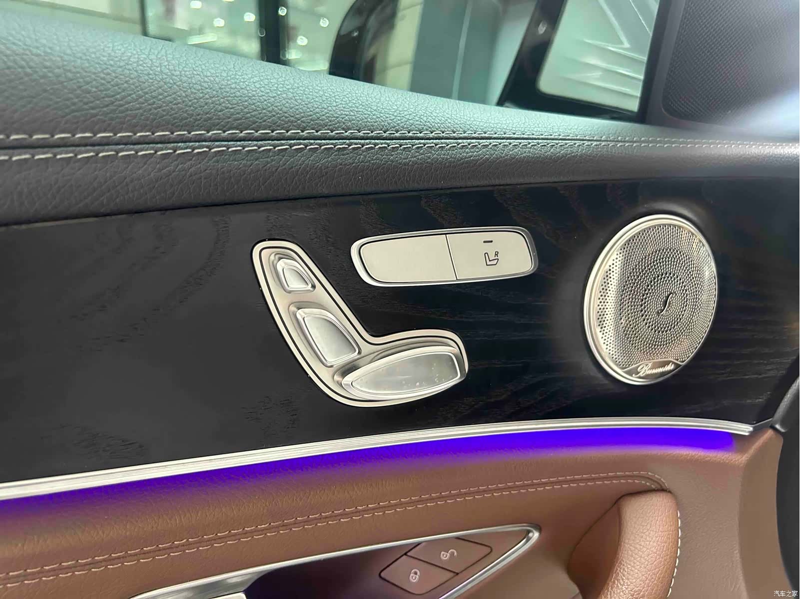 Mercedes-Benz E-Class, 2019 12