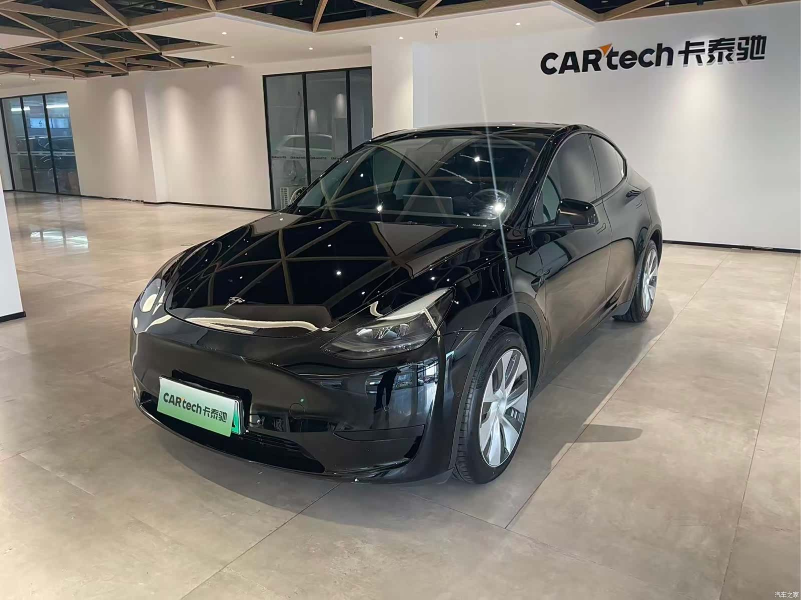 Tesla Model Y, 2022 2