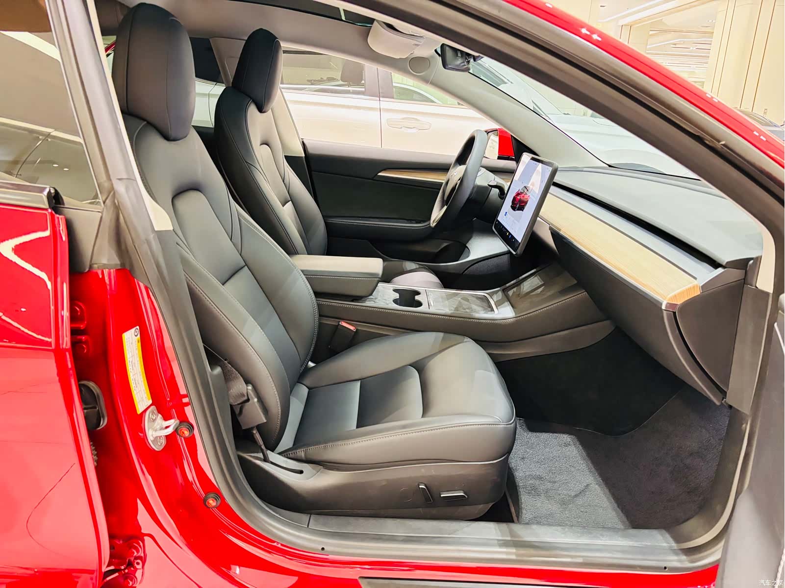 Tesla Model 3, 2022 11