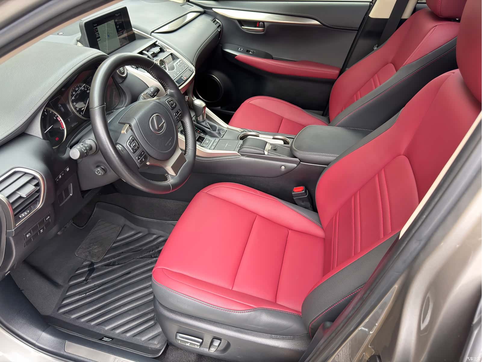 Lexus NX, 2021 8